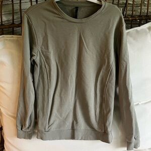Casual Olive Green Sweatshirt